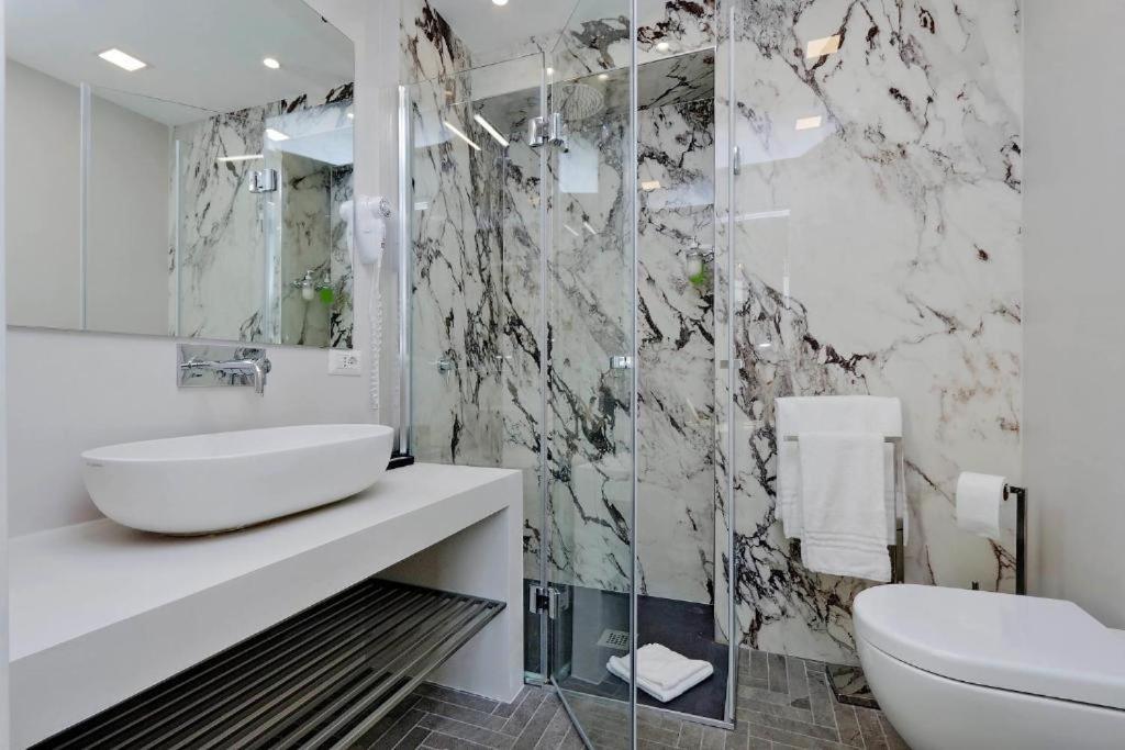 Boutique Suites Della Croce Roma Exterior foto