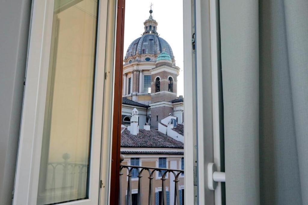 Boutique Suites Della Croce Roma Exterior foto
