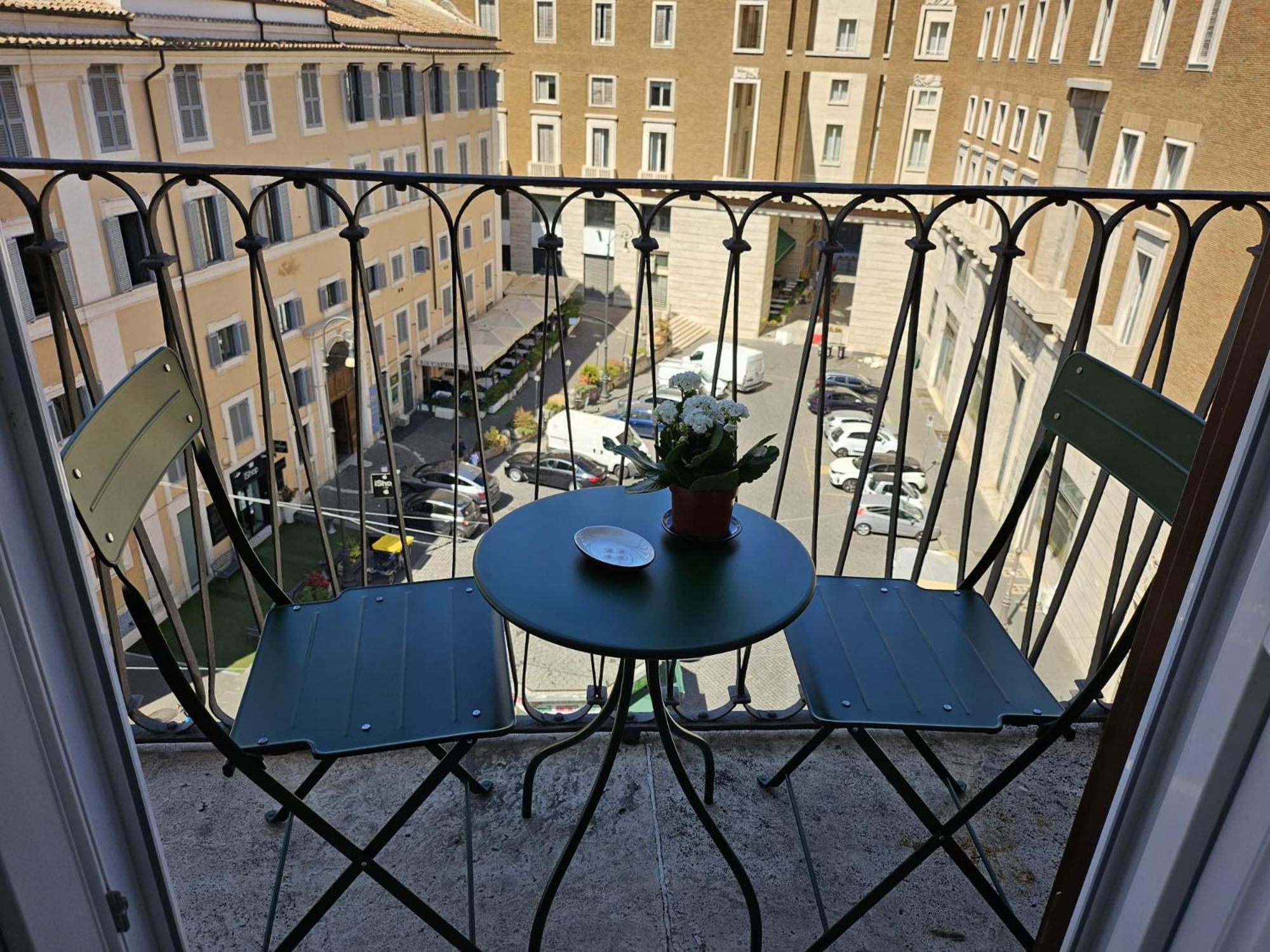 Boutique Suites Della Croce Roma Exterior foto